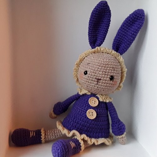 Decoration lapine au crochet, challenge pantone 2022, la vie en very peri