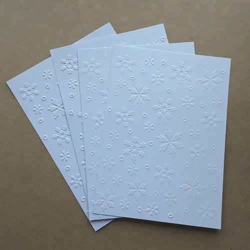 4 cartes simples, fond de carte embossé flocons de neige, en papier blanc 14,8 x 10,5 cm