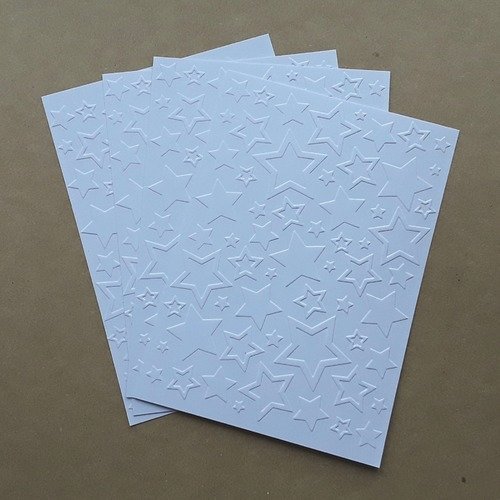 4 cartes simples, noël, fond de carte embossé motif étoiles , en papier blanc 14,8 x 10,5 cm