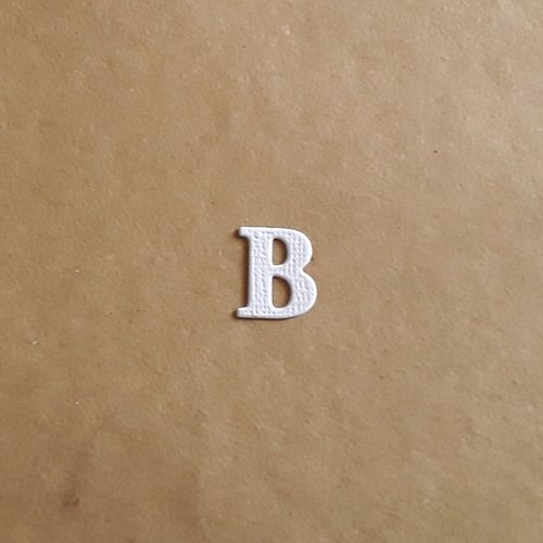Découpe lettre majuscule alphabet en papier, lettre b,  1,7 cm 