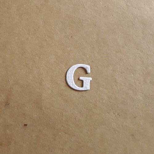 Découpe lettre majuscule alphabet en papier, lettre g,  1,7 cm 