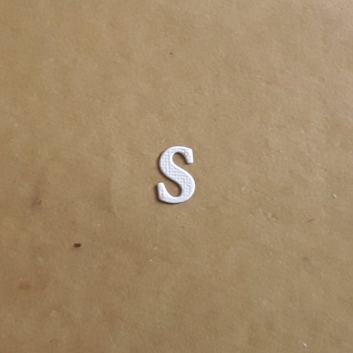 Découpe lettre majuscule alphabet en papier, lettre s,  1,7 cm 