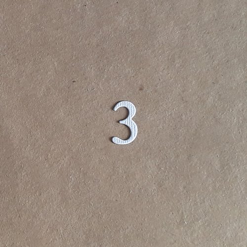 Découpe chiffre en papier, numéro 3,  2 cm 