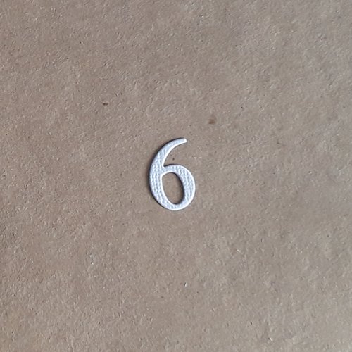 Découpe chiffre en papier, numéro 6,  2 cm 