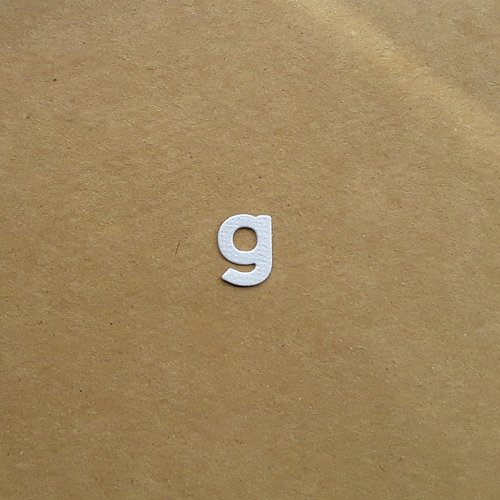 Découpe lettre minuscule alphabet en papier, lettre g,  1,4 cm 