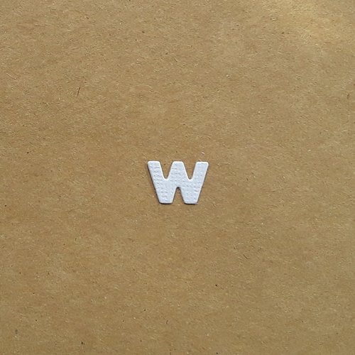 Découpe lettre minuscule alphabet en papier, lettre w,  1,1 cm 