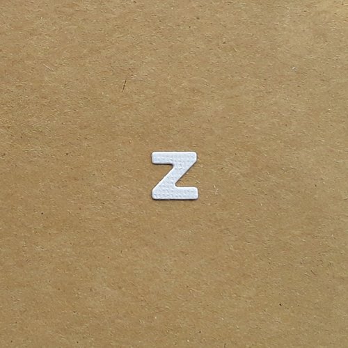 Découpe lettre minuscule alphabet en papier, lettre z,  1,1 cm 