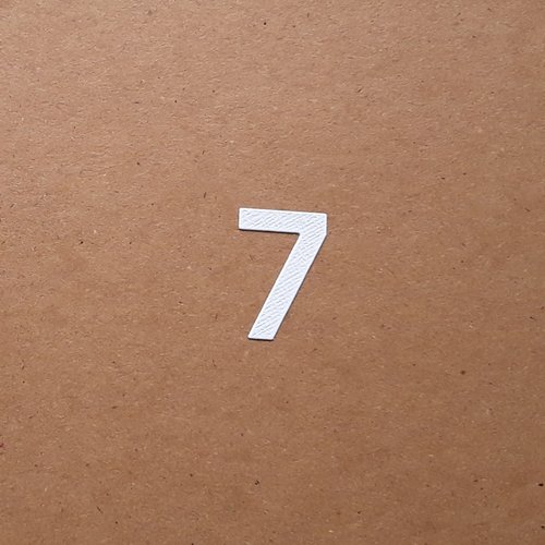 Découpe chiffre en papier, numéro 7,  3 cm 