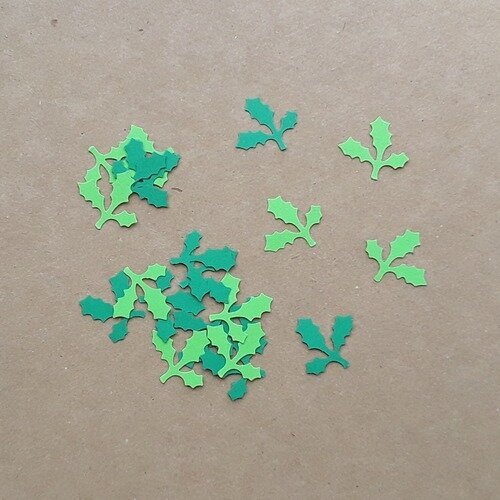 Lot de 20 découpes feuilles houx vert clair et vert foncé  2,5cm 