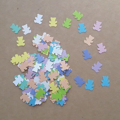 Lot de 200 découpes confettis papier oursons tons pastels, dimension 1,5cm 