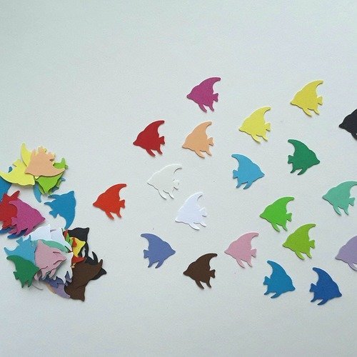 Lot de 60 découpes petits poissons en papier, dimension 1,5cm 