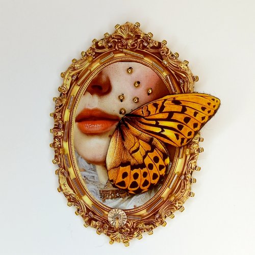 Broche "médaillon baiser volé"