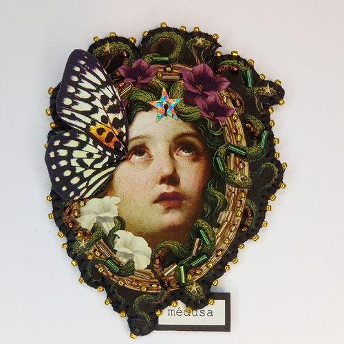 Broche "médusa"