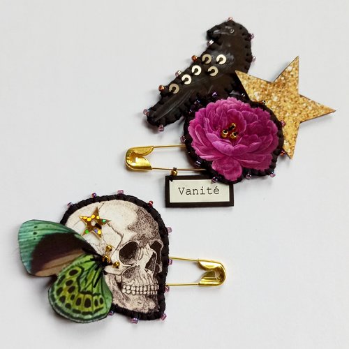 Broches "vanité"