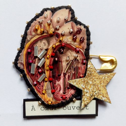 Broche "à coeur ouvert"