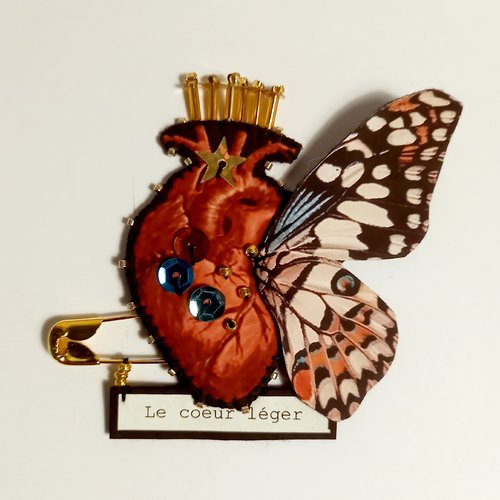 Broche "coeur léger"