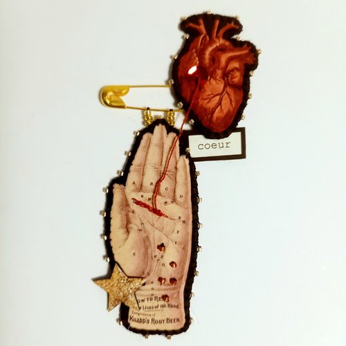 Broche "ligne de coeur"