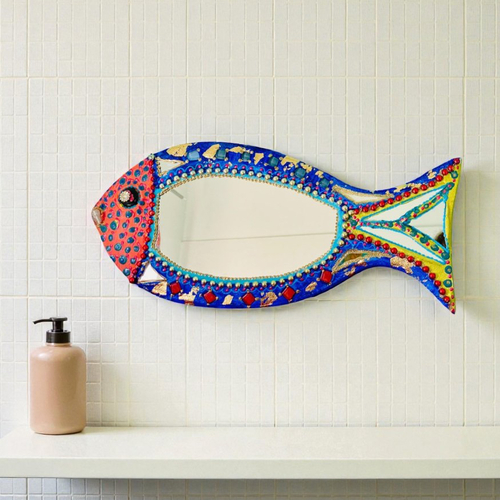 Miroir en forme de poisson ,mosaïque et peinture, 45x 20 cm, en couleurs, aquatique