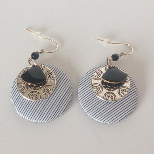Boucles d'oreilles rayures noires