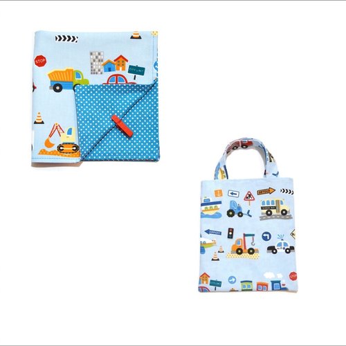 Serviette de table enfant et sa pochette coordonnée, motifs petits véhicules