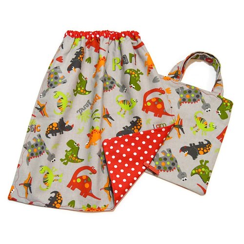 Serviette de table cantine maternelle, avec élastique et sa pochette coordonnée, motifs petits dinosaures