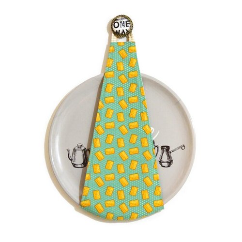 Range plateau mural rond motifs petits gateaux gourmands