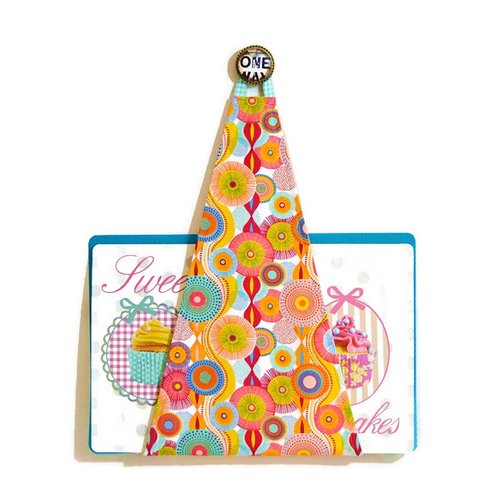 Range plateau ou porte plateau mural cuisine pour plateau rectangulaire, motifs fleurs abstraites et couleurs