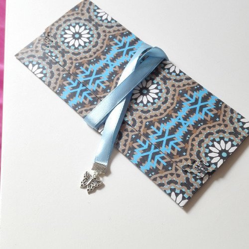 Pochette cadeau billet papillon bleue kraft fêtes 