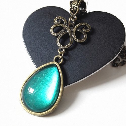 Collier noeuds celtiques outlander sassenach cabochon vert bronze antique féérique idée cadeau miss perles