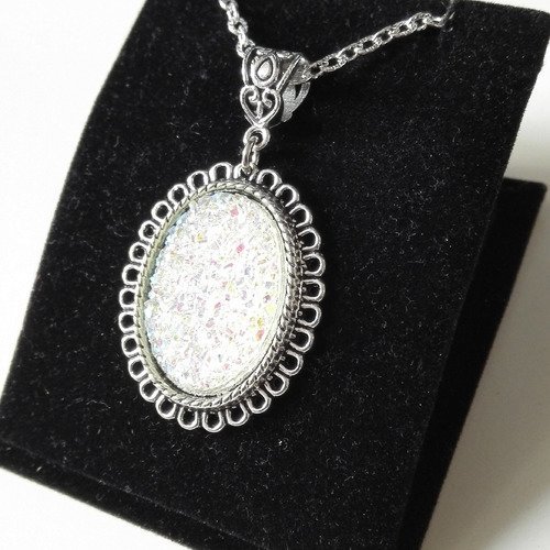 Collier outlander celtique sassenach la dame blanche cabochon cristaux féérique idée cadeau miss perles