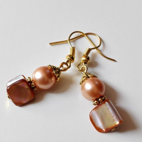 Boucles d'oreilles vintage perles beiges dorées idée cadeau miss perles
