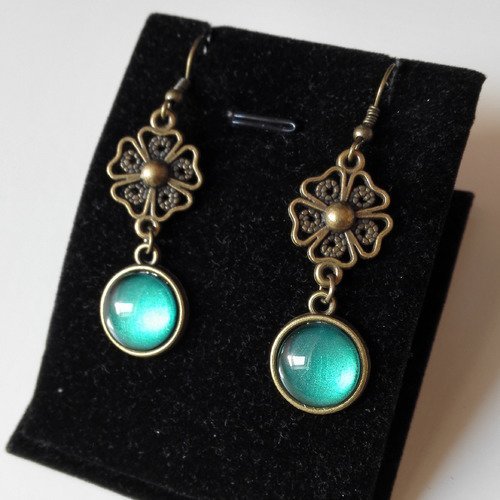 Boucles d'oreilles outlander sassenach celtique bronze antique vert féérique idée cadeau féérique miss perles