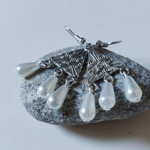 Boucles d'oreilles vintage maya argenté blanc écru idée cadeau cadeau miss perles