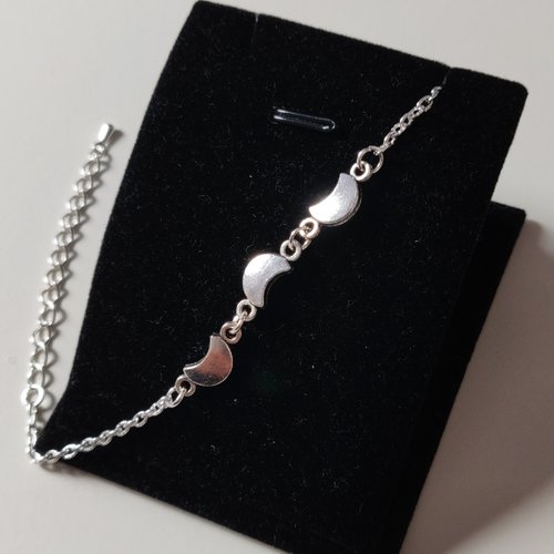 Bracelet petites lunes celtiques argenté kawaii idée cadeau geek femme miss perles
