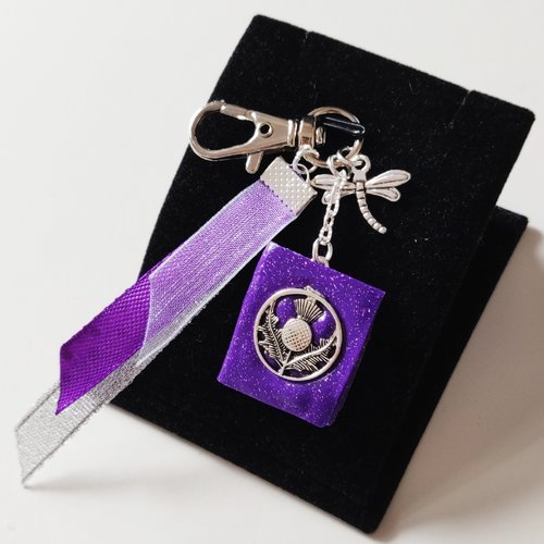 Porte clés outlander bijou de sac livre chardon écossais violet argenté sassenach ecosse féérique idée cadeau miss perles
