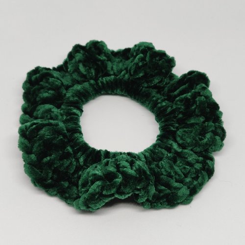 Chouchou scrunchies crochet velours vert féérique élastique à cheveux  idée cadeau féérique 