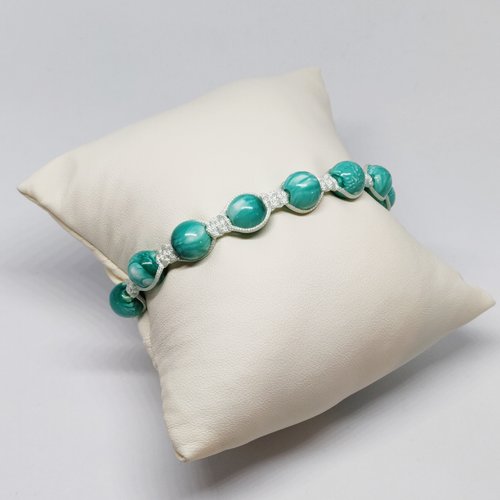 Bracelet macramé tendance 8 perles vert blanc idée cadeau  miss perles