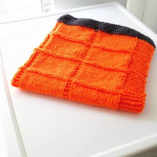 Couverture bébé laine orange pop vegan gris idée cadeau naissance 