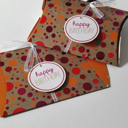 Emballage boite cadeau bijoux anniversaire happy birthday orange et marron boutique miss perles 
