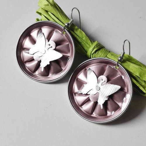 Boucles d'oreilles cabochons capsules nespresso rose papillons argentés féériques 