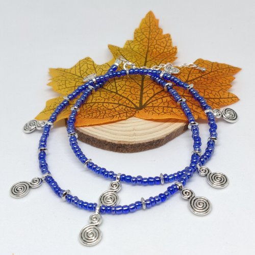 Collier tourbillons celtique inspiration nordique viking  bleu féérique argenté antique vintage idée cadeau femme miss perles