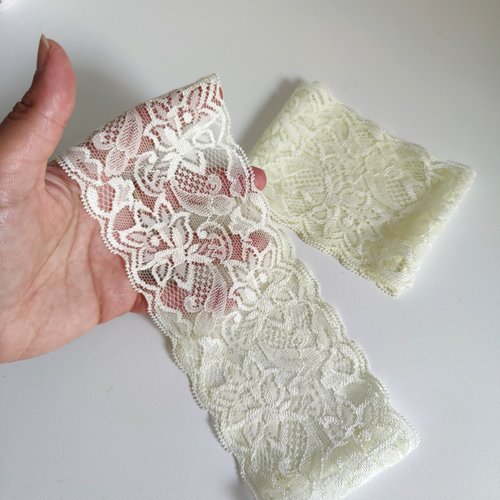 Bandeau en dentelle élastique pour cheveux ecru pour femme fait main coiffure vintage