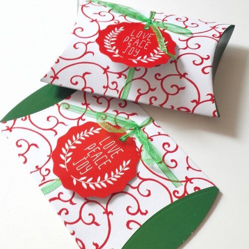 Emballage boite cadeau bijoux deluxe rouge vert noël fêtes love 