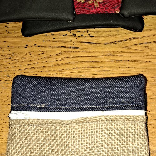 Porte monnaie en jean bleu et toile de jute naturellle