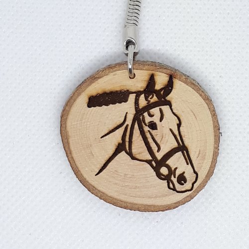 Porte clé en bois gravé d'un cheval