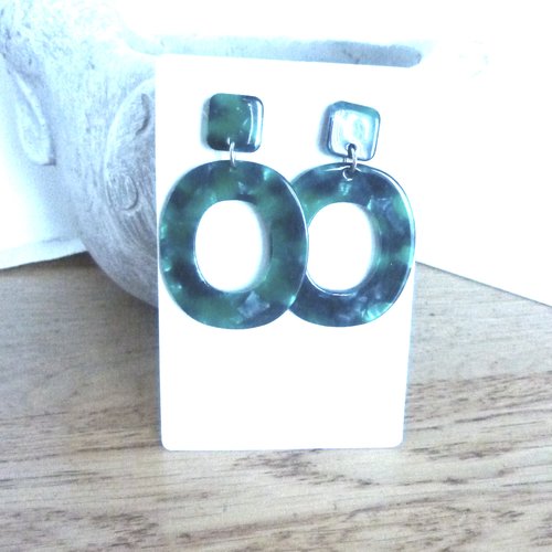 Boucles d'oreille puce,; anneau  vert