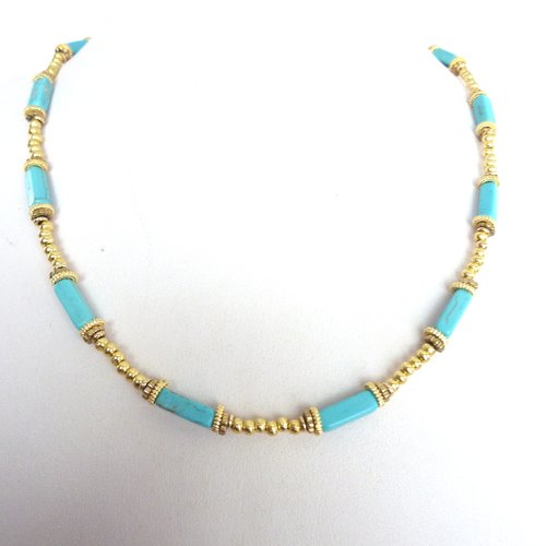 Collier pierre turquoise naturelle et perles dorées à l'or fin