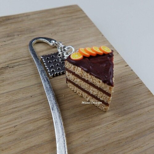 Marque Pages Part De Gateau Au Chocolat Et Oranges Gourmand Pate Polymere Fimo Support Simple En Metal Breloque En Metal Un Grand Marche