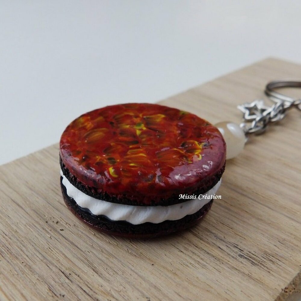 Porte Clefs Macaron Planete Mars Rouge Et Jaune Pate Polymere Fimo Anneau Simple En Metal Breloques Metal Et Perle En Verre Un Grand Marche