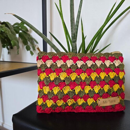 Pochette raphia